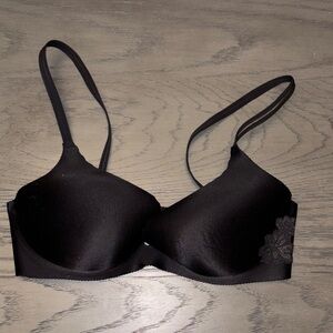 Victoria's Secret Secret Embrace Bra